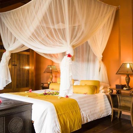Nosy Be Hotel エクステリア 写真